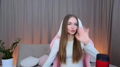 kimbeerlou online show from October 2025 07:06:02 AM