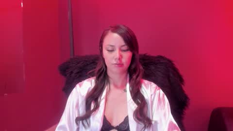 Kim online show from October 2025 05:44:02 AM