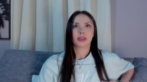 Kim online show from November 2025 11:32:01 PM