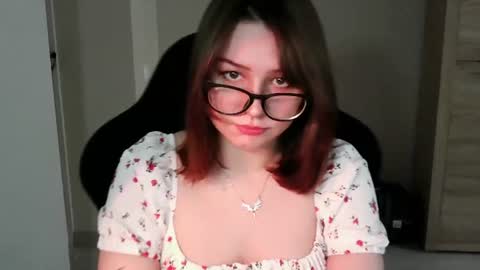 Snapshot of kimberly_charm chatting on July 2026 09:40:01 AM Kimberly online show from July 2026 09:40:01 AM