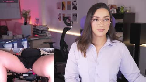 Kimberly 1200-1900 GMT-5 online show from March 2026 05:54:01 PM