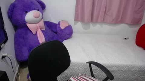 Kim online show from November 2025 03:16:02 AM