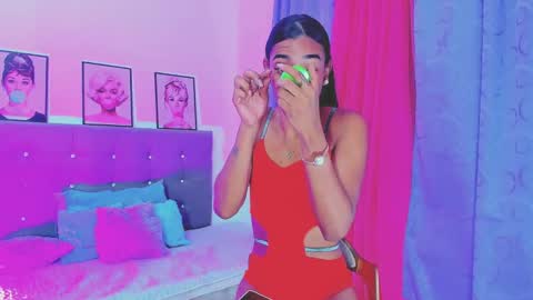 Your Queen KIM online show from January 2025 01:13:02 AM