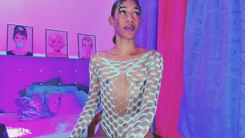 Your Queen KIM online show from January 2025 04:44:02 PM