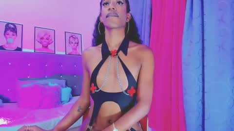 Your Queen KIM online show from January 2025 05:59:02 AM