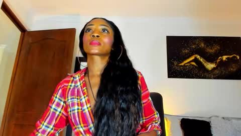 Kimberly Banks online show from November 2025 01:32:02 PM