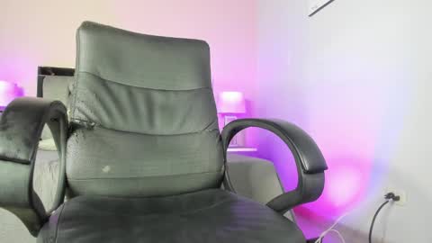 kimberly online show from March 2025 02:26:01 AM