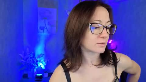 Kimberly online show from October 2025 05:30:01 AM