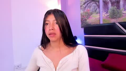 Kimberly Villalobos online show from February 2025 11:57:02 AM