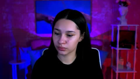 kimclarks online show from October 2025 09:04:02 AM