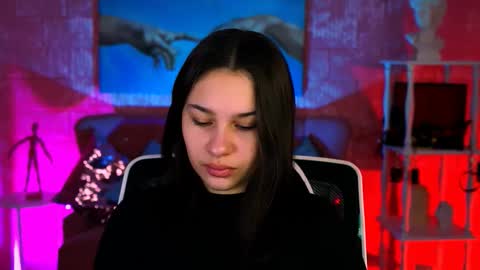 kimclarks online show from November 2025 08:28:01 AM