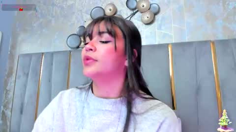  KIM  online show from December 2025 02:18:01 AM