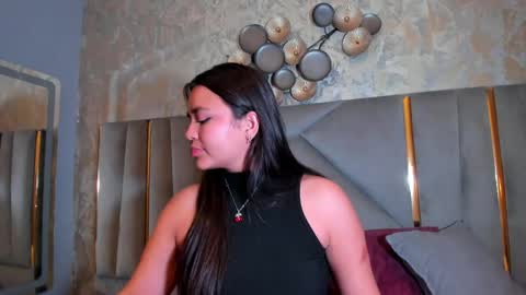 Snapshot of kimdevinne chatting on June 2026 02:39:01 AM KIM online show from June 2026 02:39:01 AM
