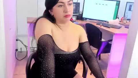 Camila online show from September 2025 04:02:02 AM