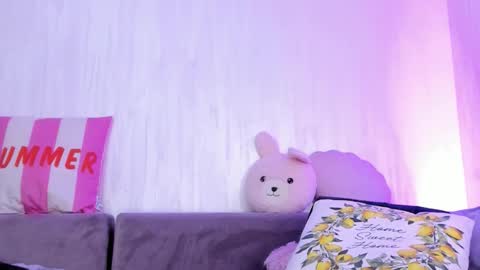 Natalie online show from November 2025 09:24:02 PM