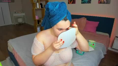 kimkittyns online show from June 2026 07:02:01 AM