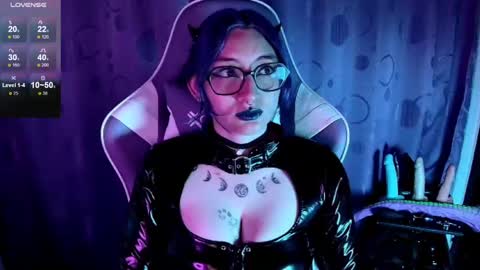   online show from September 2025 01:37:02 PM