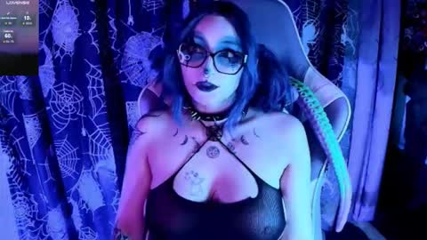   online show from November 2025 03:00:02 PM