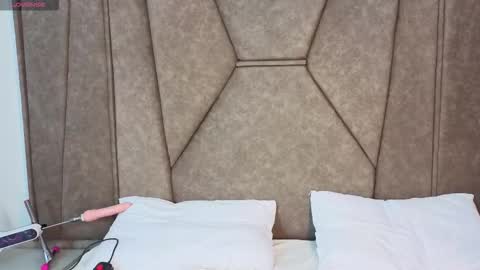 kimm_jones online show from November 2025 09:57:02 PM