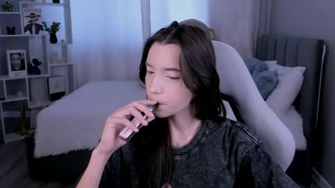 Snapshot of kimm_wong chatting on May 2026 03:02:01 AM kimm wong online show from May 2026 03:02:01 AM