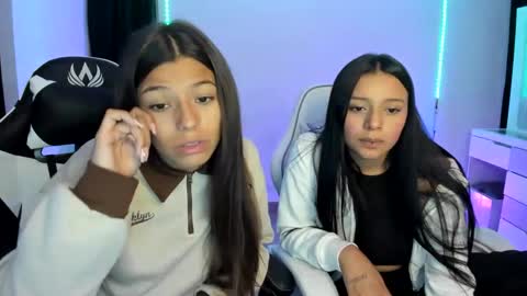 Snapshot of kimmi_foxy chatting on January 2025 11:32:02 PM kimmi online show from January 2025 11:32:02 PM