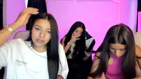 Snapshot of kimmi_foxy chatting on January 2025 10:53:02 PM kimmi online show from January 2025 10:53:02 PM