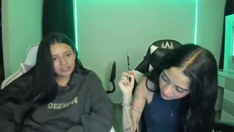 Snapshot of kimmi_foxy chatting on February 2025 11:26:01 PM kimmi online show from February 2025 11:26:01 PM