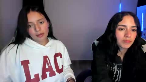 Snapshot of kimmi_foxy chatting on March 2025 01:55:02 AM kimmi online show from March 2025 01:55:02 AM