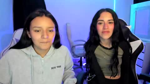 Snapshot of kimmi_foxy chatting on March 2025 02:14:02 AM kimmi online show from March 2025 02:14:02 AM