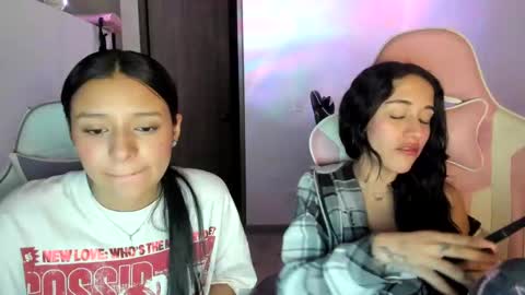 Snapshot of kimmi_foxy chatting on September 2025 11:27:01 PM kimmi online show from September 2025 11:27:01 PM