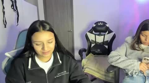 Snapshot of kimmi_foxy chatting on November 2025 11:15:02 PM kimmi online show from November 2025 11:15:02 PM