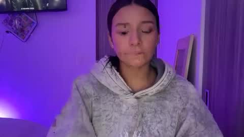 kimmi online show from March 2026 08:37:01 PM