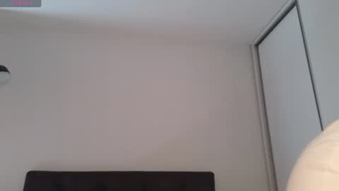 Kimmie online show from July 2026 06:26:02 AM