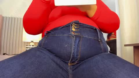 Snapshot of kimmie_kaboom_ chatting on January 2025 05:50:01 PM Karla online show from January 2025 05:50:01 PM