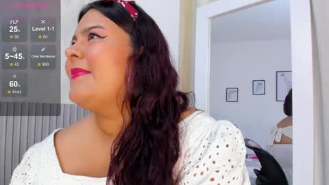 Snapshot of kimmie_kaboom_ chatting on February 2025 07:06:01 PM Karla online show from February 2025 07:06:01 PM