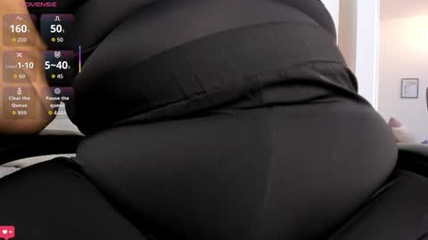 Snapshot of kimmie_kaboom_ chatting on November 2025 07:37:02 PM Karla online show from November 2025 07:37:02 PM