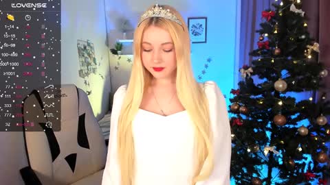 Snapshot of kimmie_shine chatting on December 2024 02:01:01 PM Your Kimmie follow me online show from December 2024 02:01:01 PM