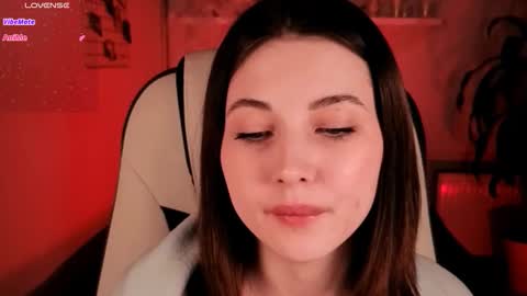 Snapshot of kimmie_shine chatting on October 2025 11:32:02 AM Your Kimmie follow me online show from October 2025 11:32:02 AM