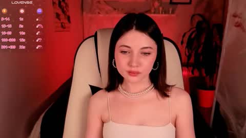 Snapshot of kimmie_shine chatting on October 2025 10:47:02 AM Your Kimmie follow me online show from October 2025 10:47:02 AM