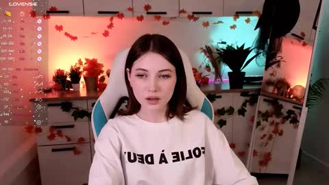 Snapshot of kimmie_shine chatting on November 2025 03:24:02 PM Your Kimmie follow me online show from November 2025 03:24:02 PM