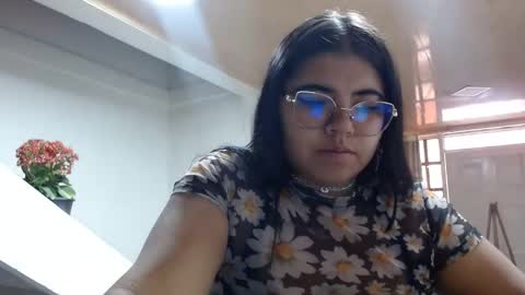 Kimmy online show from December 2024 07:44:01 PM