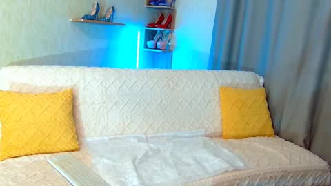 Kim online show from February 2025 07:06:01 PM