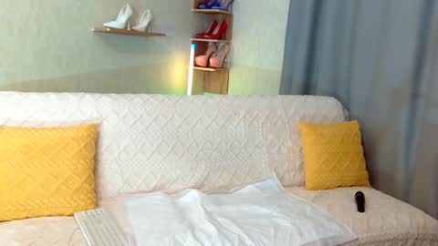 Kim online show from March 2025 07:48:01 PM