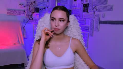 kimporins online show from April 2026 07:44:02 AM