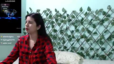 Kim and Zuka online show from November 2025 11:37:01 PM