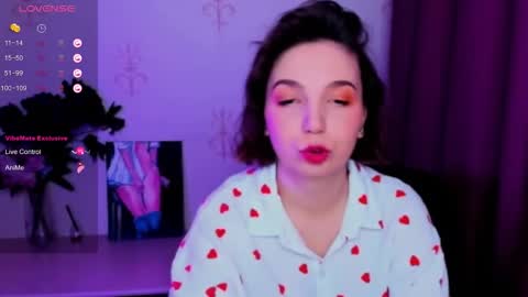 Hazel online show from October 2025 08:15:02 AM