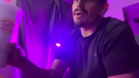 Snapshot of king761987 chatting on April 2026 08:40:01 AM king761987 online show from April 2026 08:40:01 AM