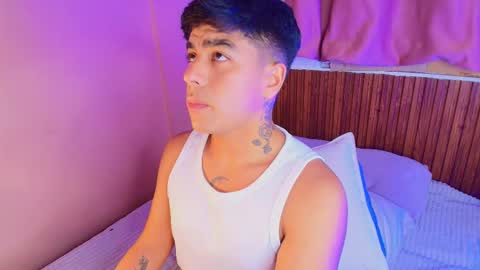 king  help me reach 100 likes online show from December 2025 02:49:01 AM