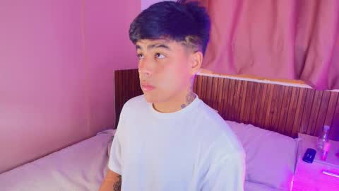 king  help me reach 100 likes online show from January 2026 08:10:02 PM