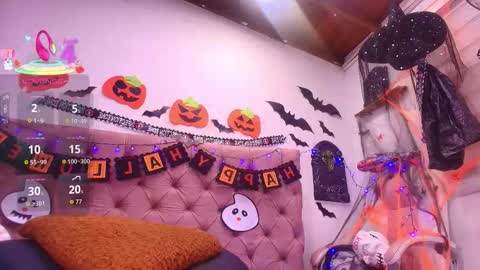 Bella online show from November 2025 03:08:02 AM